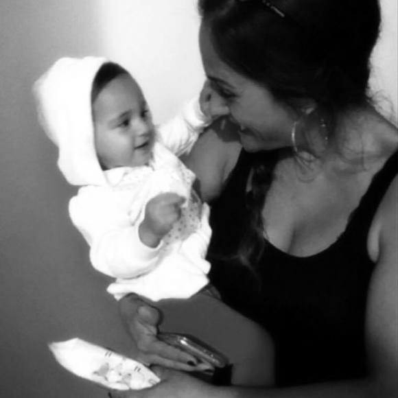 Meet your Posher, Dana - Picture 1 of 1